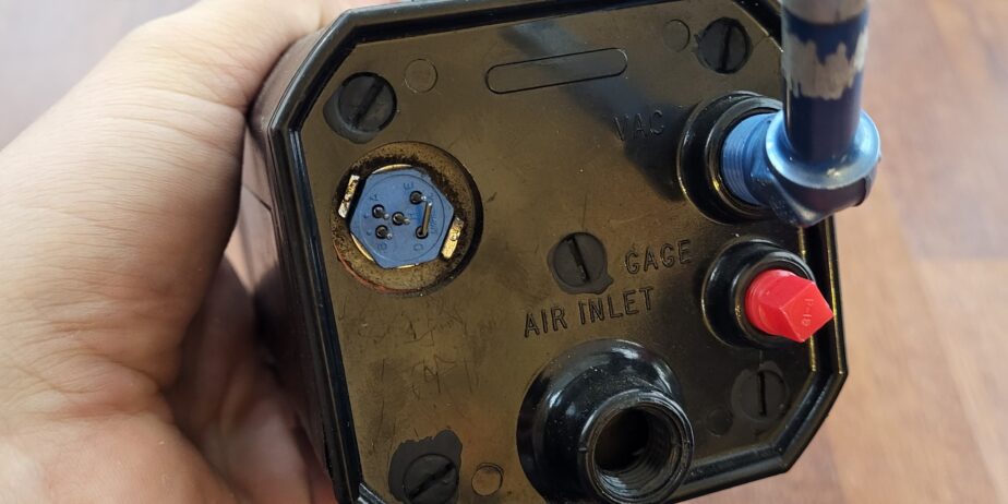 Mitchell directional indicator