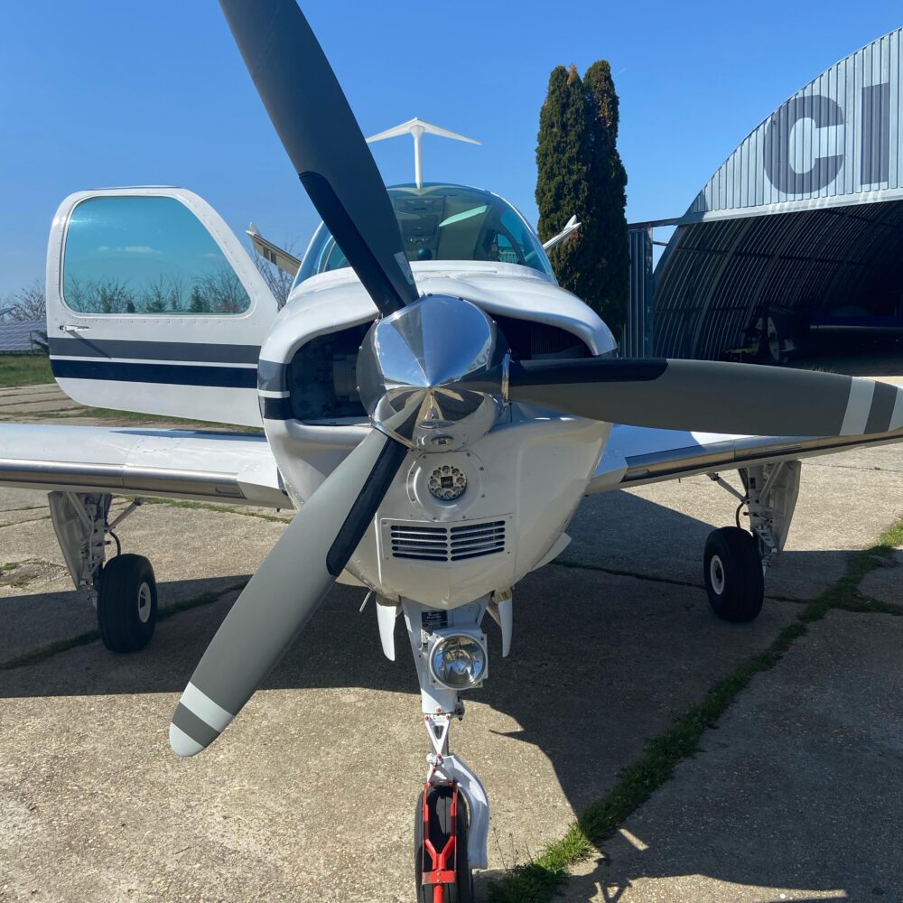 BEECHCRAFT BONANZA V35