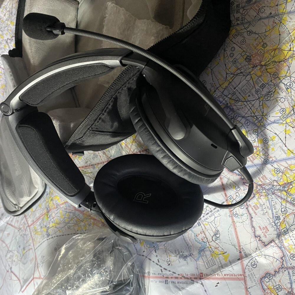 Bose A30 headset XLR / Twin plug non Bluetooth