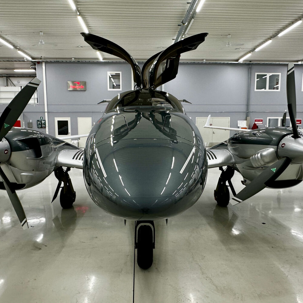 Diamond DA62 62.187 *Price lowered*