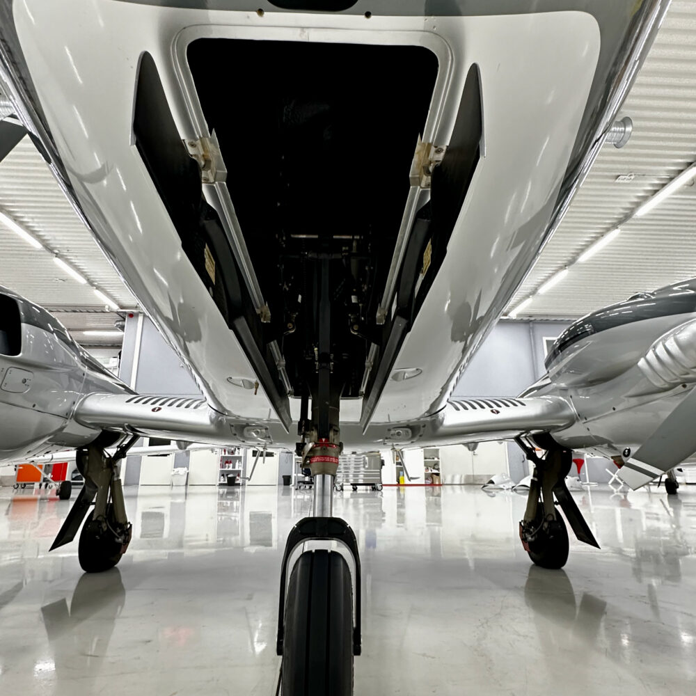 Diamond DA62 62.187 *Price lowered*