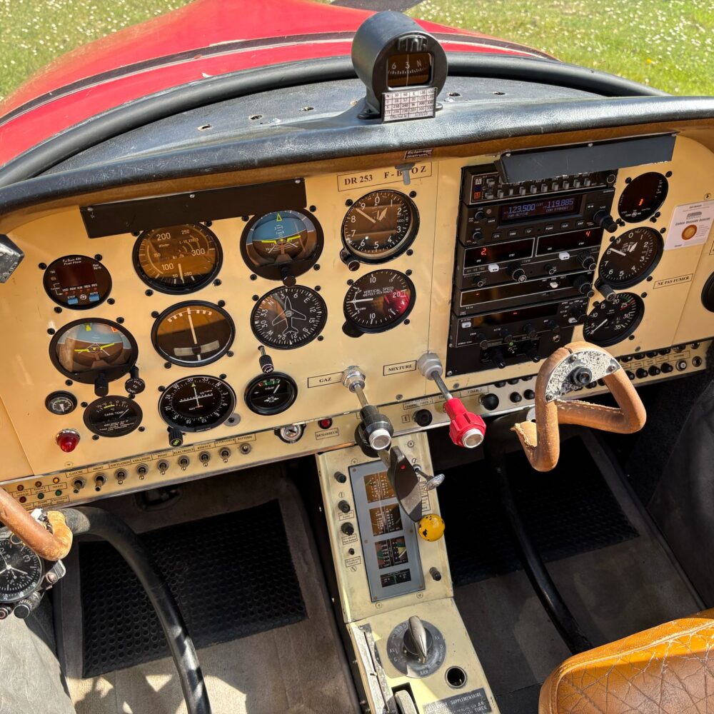 DR-253 REGENT GREAT CONDITION