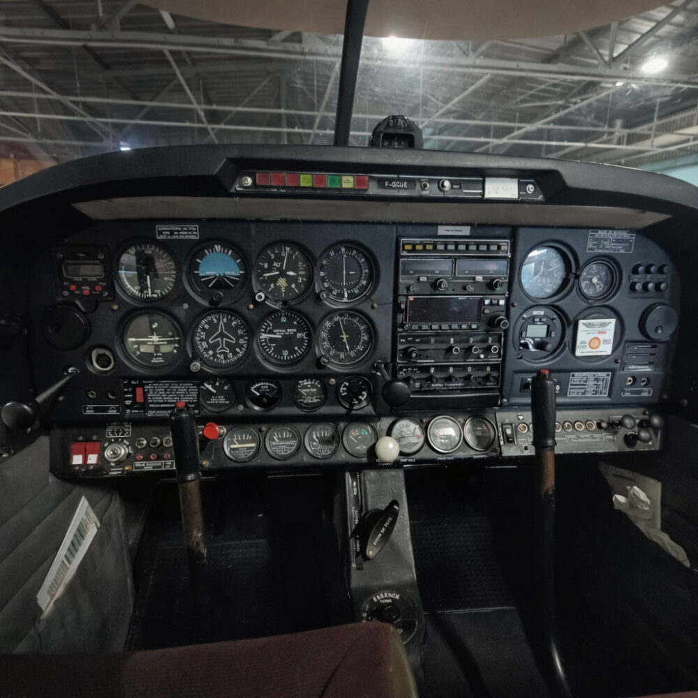 1980 ROBIN DR400/160 CHEVALIER – F-GCUE