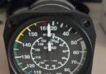 Airspeed indicator 3-1/8” (Double speed: knots + mph)
